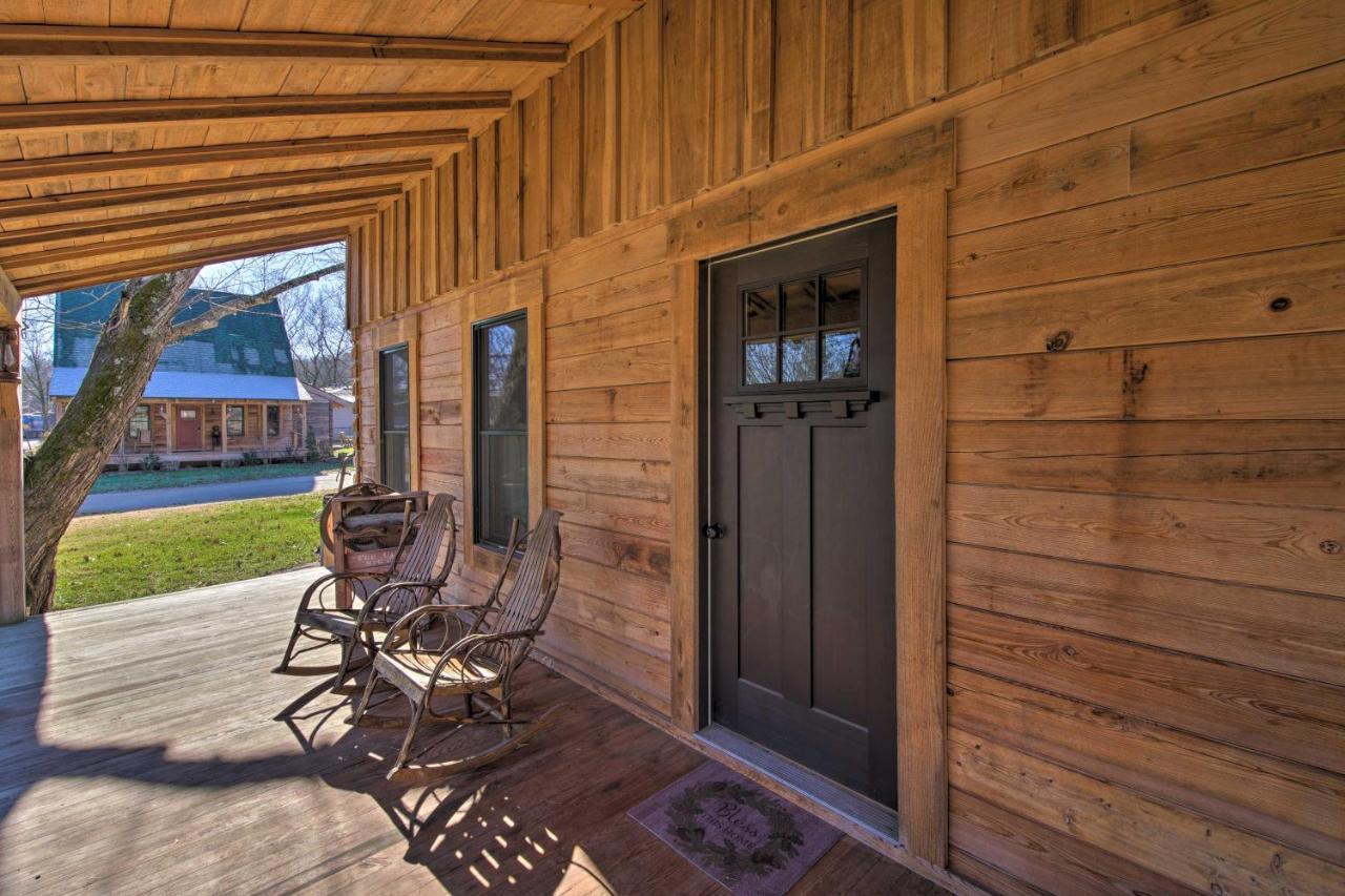 Quiet Hollister Cabin Walk To Lake Taneycomo Exterior photo